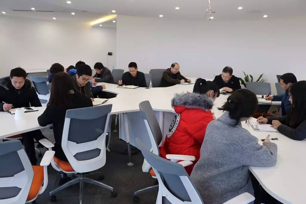 金开江南（中国）下属设计院公司召开新年工作部署动员会