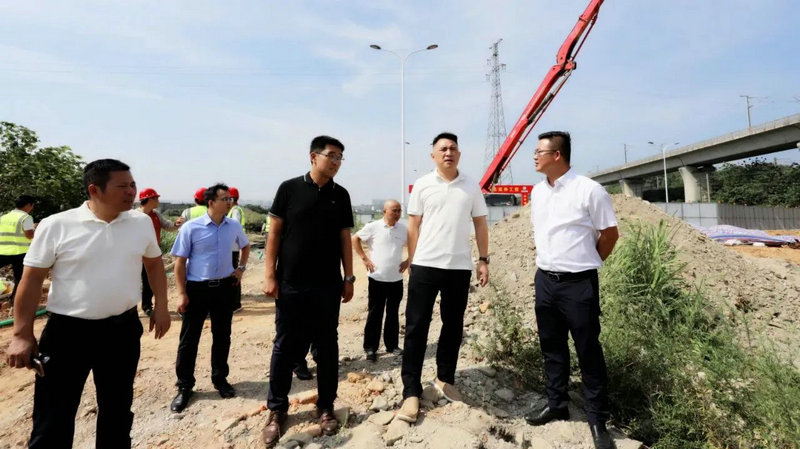 李茶根调研督导江南（中国）重点项目建设