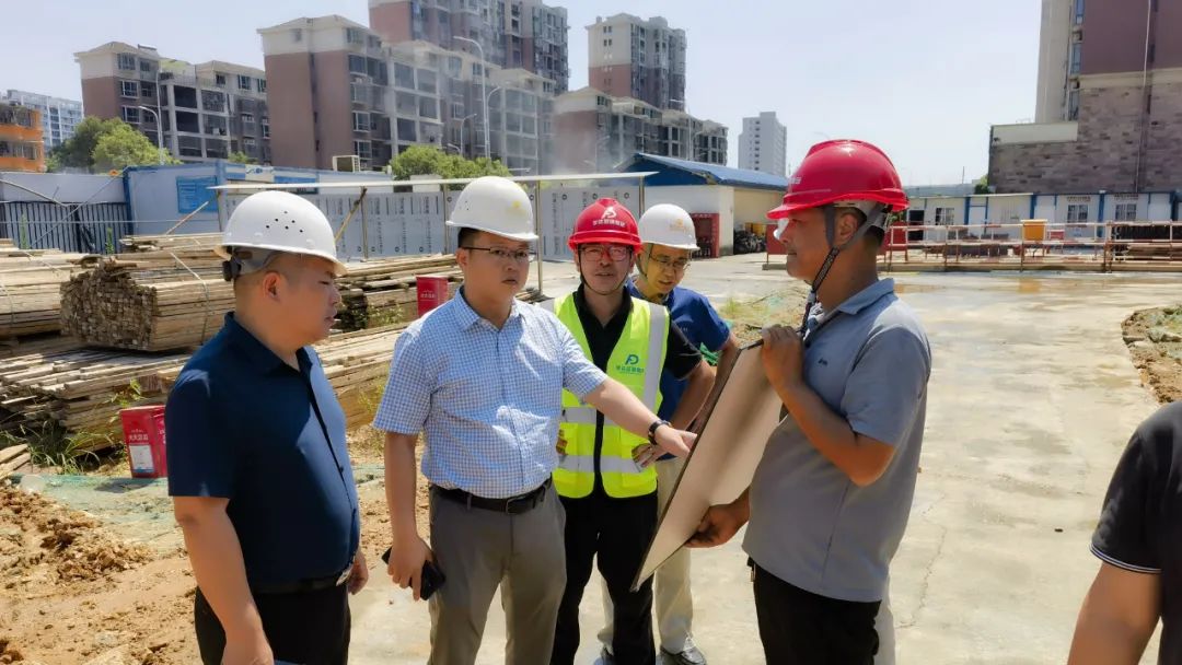 胡许亮带队调度江南（中国）重大重点项目建设